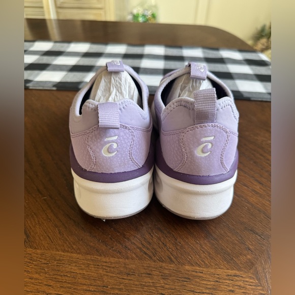 Clove Women’s Classic Lavender Sneakers - Picture 10 of 12